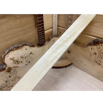 Клён Белый Явор, Волнистый заготовка накладки для электрогитары Радиал АА  Волна ААА 8х64х570 мм-3