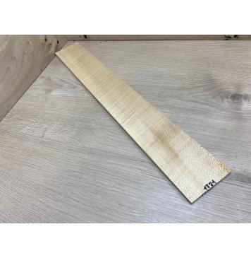 Клён Белый Явор, Волнистый заготовка накладки для электрогитары Радиал ААА Волна АА 8,2х80х570 мм-0