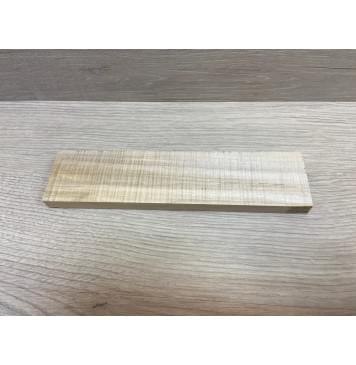 Клён Американский Волнистый заготовка для бриджа акустической гитары Смешанный АА Волна ААА 12х49х200 мм-1