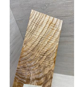 Ясень Оливковый Волнистый заготовка накладки на головку грифа Смешанный ААА Волна ААА 5х103х215 мм-3