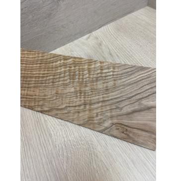 Ясень Оливковый Волнистый заготовка накладки на головку грифа Смешанный А Волна АА 3х105х255 мм-6