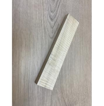 Клён Американский Волнистый заготовка для бриджа акустической гитары Радиал АА Волна ААА 17х45х215 мм-9