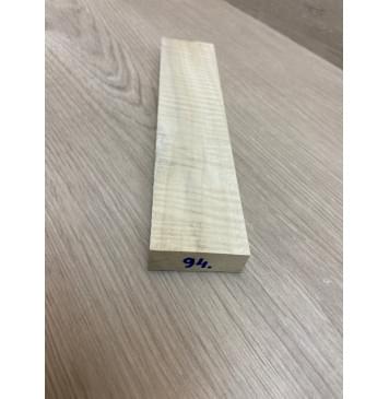 Клён Американский Волнистый заготовка для бриджа акустической гитары Радиал АА Волна ААА 17х45х215 мм-6