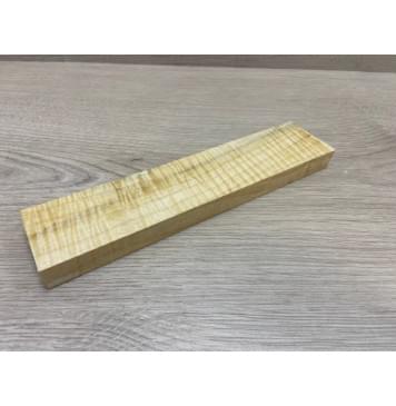 Клён Американский Волнистый заготовка для бриджа акустической гитары Радиал АА Волна ААА 17х45х215 мм-2