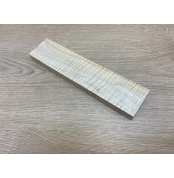 Клён Американский Волнистый заготовка для бриджа акустической гитары Радиал АА Волна ААА 15х48х215 мм-8