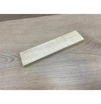 Клён Американский Волнистый заготовка для бриджа акустической гитары Радиал АА Волна ААА 15х48х215 мм-7