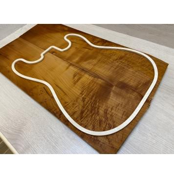 Клён Волнистый Печёный 180гр заготовка на топ Смешанный АА Волна АА 17х178х615 мм - 2 шт (книжкой) Уценка-трещины Клён Волнистый Печёный 180гр заготовка на топ Смешанный АА Волна АА 17х178х615 мм - 2 шт (книжкой) Уценка-трещины-0