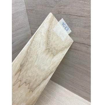 Ясень Белый заготовка накладки на головку грифа Тангент ААА 6х107х230 мм-4