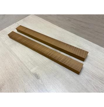 Клён Волнистый Печеный 180гр заготовка для переклеенного грифа безголовой гитары Радиал АА 30х(48-48)х552 мм - из 2х частей-1