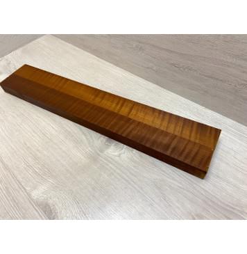 Клён Волнистый Печеный 180гр заготовка для переклеенного грифа безголовой гитары Радиал АА 30х(48-48)х552 мм - из 2х частей-10