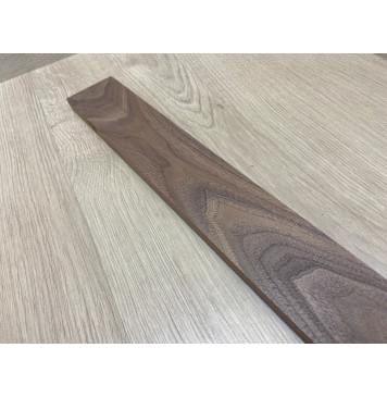 Орех Американский заготовка накладки для электрогитары Тангент АА 13.5х64-62х605 мм-4