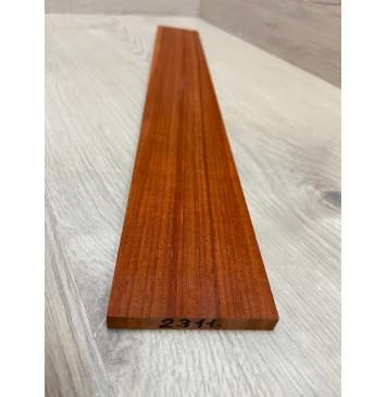 Падук заготовка накладки для электрогитары Радиал ААА 8.5х72-67х510 мм-1