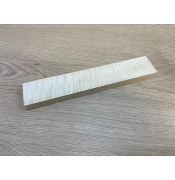 Клён Белый Явор, Волнистый заготовка для бриджа акустической гитары Радиал АА Волна ААА 15х38х205 мм (АКЦИЯ)-0