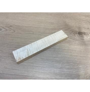 Клён Белый Явор, Волнистый заготовка для бриджа акустической гитары Радиал АА Волна ААА 16х38х187 мм (АКЦИЯ)-1