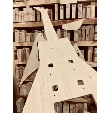 Jackson X Series Rhoads RRX24, 25,5", гриф на болтах (Bolt-On), Heel cut, Floyd Rose FRTS2000, 24 лада, комплект для фрезеровки гитары, фанера 8мм-7