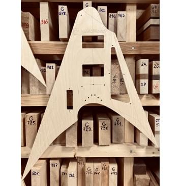 Шаблоны LTD Arrow-1000NT, (Кастом: вклеенный гриф, мензура 666мм), комплект для фрезеровки гитары, фанера 8мм-3