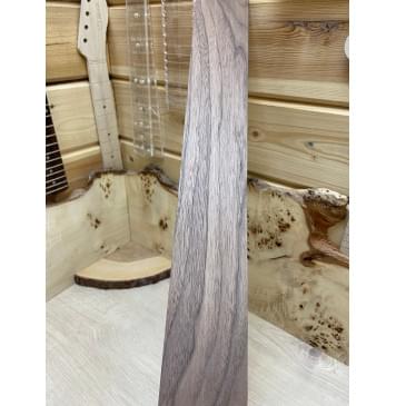 Орех Американский заготовка накладки для электрогитары Смешанный ААА 9х72х560 мм-1