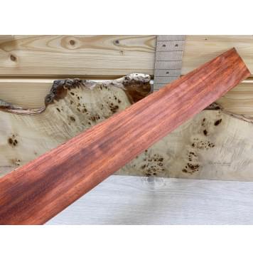 Падук заготовка накладки для электрогитары Смешанный АА 8х63х555 мм-1