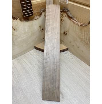 Орех Грецкий Волнистый заготовка накладки для электрогитары Радиал АА Волна А 9х79х500 мм (трещина с одного торца)-4