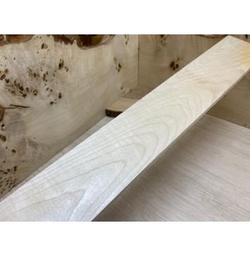 Клён Белый заготовка накладки для электрогитары Тангент АА 8х74х530 мм-2