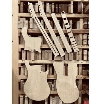 Ural 650A, мензура 650мм, 24 лада, полный комплект для фрезеровки гитары, фанера 8мм. Ural 650A, мензура 650мм, 24 лада, полный комплект для фрезеровки гитары, фанера 8мм.-0