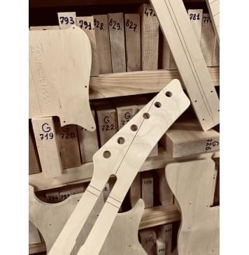 Ural 650A, мензура 650мм, 24 лада, полный комплект для фрезеровки гитары, фанера 8мм. Ural 650A, мензура 650мм, 24 лада, полный комплект для фрезеровки гитары, фанера 8мм.-1