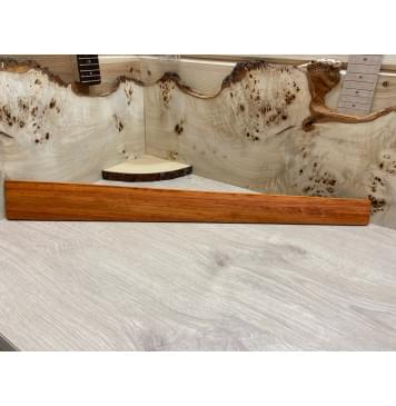 Падук заготовка накладки для бас-гитары Радиал АА 10х77-52х730мм-1