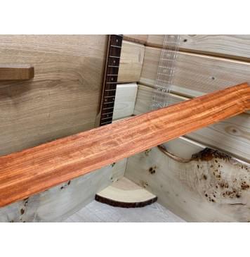 Падук Волнистый заготовка накладки для бас-гитары Радиал АА Волна А 7х70х680мм-1