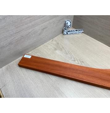 Падук заготовка грифа для электрогитары Радиал ААА 22х103-70х665 мм-3