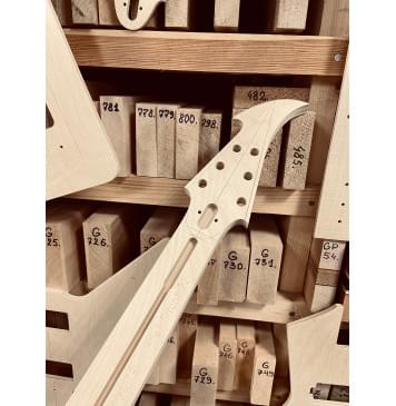 Explorer Ken Lawrence, gotoh GE103B-T, Мензура 24,75", 22 лада, вклеенный гриф, комплект шаблонов для фрезеровки гитары, фанера 8мм-11