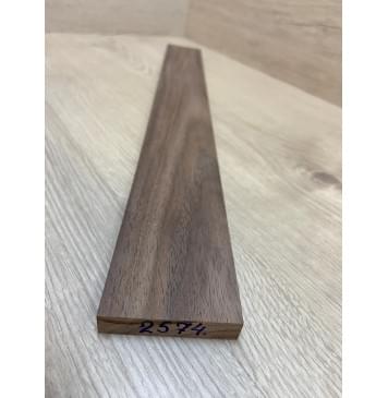 Орех Американский заготовка накладки для электрогитары Тангент АА 12х62х555 мм-1