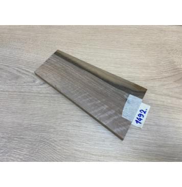 Орех Грецкий заготовка накладки на головку грифа Радиал АА 9х107-77х210 мм-0