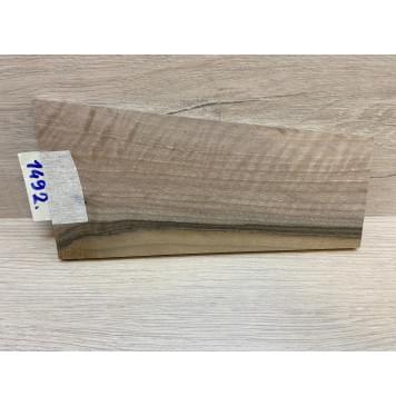 Орех Грецкий заготовка накладки на головку грифа Радиал АА 9х107-77х210 мм-2