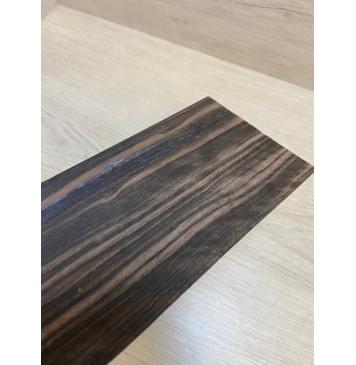 Эбен Чёрный (шлифованная) заготовка накладки на головку грифа Радиал АА 1.5х95х205 мм-5