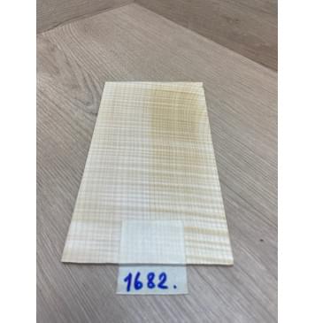 Клён Белый Явор, Волнистый заготовка накладки на головку грифа Радиал АА Волна ААА 4х120х210 мм (стабилизированный)-0