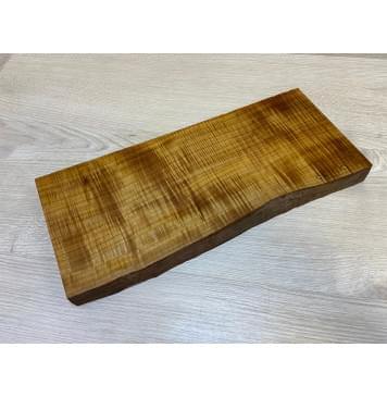 Клён Печёный Волнистый 180гр заготовка на топ для Тревел гитары Радиал А Волна АА 26.5х140х350 мм (1шт под распил) Уценка-сучки,трещина-12