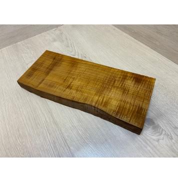 Клён Печёный Волнистый 180гр заготовка на топ для Тревел гитары Радиал А Волна АА 26.5х140х350 мм (1шт под распил) Уценка-сучки,трещина-11