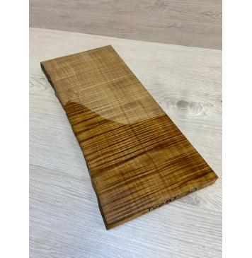 Клён Печёный Волнистый 180гр заготовка на топ для Тревел гитары Радиал А Волна ААА 17.5х157-145х360 мм (1шт под распил) Уценка-сучок-2