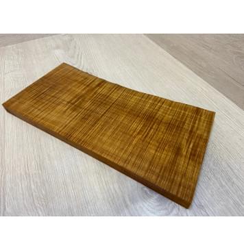 Клён Печёный Волнистый 180гр заготовка на топ для Тревел гитары Радиал А Волна ААА 17.5х160-145х335 мм (1шт под распил) Уценка-сучок-9