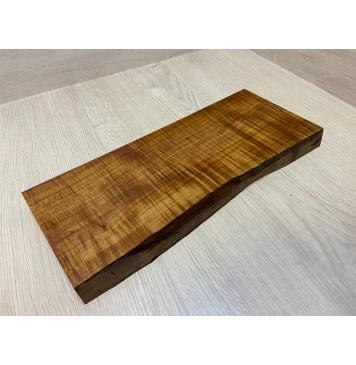 Клён Печёный Волнистый 180гр заготовка на топ для Тревел гитары Радиал А Волна ААА 26.5х142-135х355 мм (1шт под распил) Уценка-сучок-12