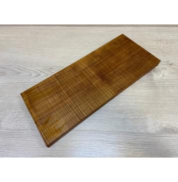 Клён Печёный Волнистый 180гр заготовка на топ для Тревел гитары Радиал А Волна ААА 19х152х365 мм (1шт под распил) Уценка-сучок-0