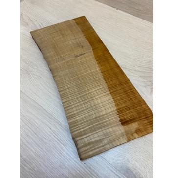 Клён Печёный Волнистый 180гр заготовка на топ для Тревел гитары Радиал А Волна ААА 16.5х160-145х350 мм (1шт под распил) Уценка-сучок-10