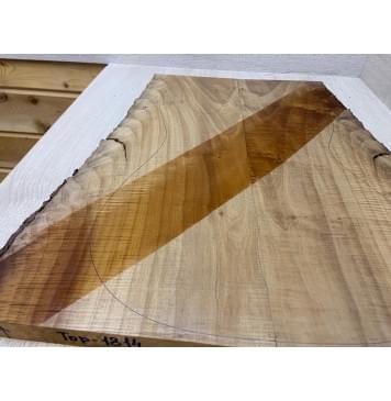 Клён Печёный Волнистый 180гр заготовка на топ Смешанный А Волна А 25х215-160х505 мм - 2 шт.(книжкой) АКЦИЯ-7