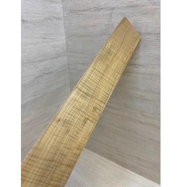 Клён Американский Волнистый Печёный 180гр заготовка накладки для бас-гитары Радиал А Волна АА 11х79х665 мм (Уценка-сучки)-9