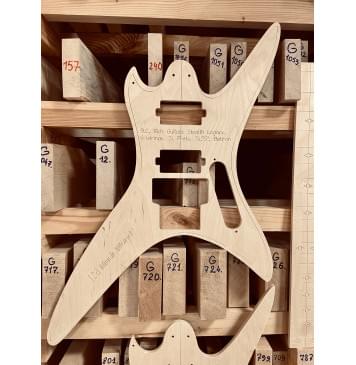 B.C. Rich Guitars Stealth Legacy, 6 strings, 24 лада, 24,75", Bolt-on, Ponte Floyd Rose Flutuante Ronsani Guitarra Preta Completa, полный комплект для фрезеровки гитары, фанера 8мм-5