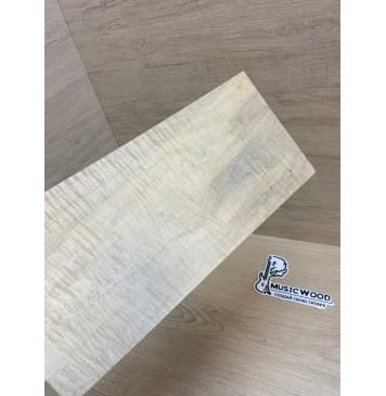 Клён Американский Волнистый заготовка накладки на головку грифа Тангент ААА Волна ААА 4.5х155-134х315 мм-3