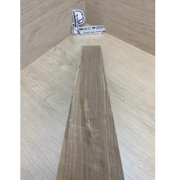 Орех Грецкий Волнистый Заболонь заготовка накладки для электрогитары Радиал АА Волна АА 10х73х565 мм-3