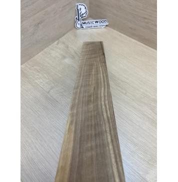 Орех Грецкий Волнистый Заболонь заготовка накладки для электрогитары Радиал АА Волна АА 10х73х565 мм-5