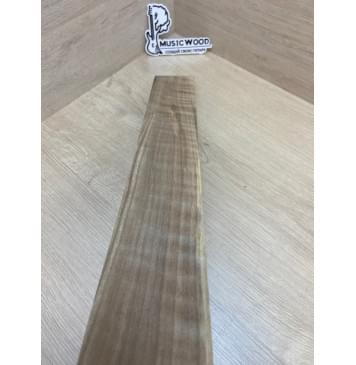 Орех Грецкий Волнистый Заболонь заготовка накладки для электрогитары Радиал АА Волна АА 10х73х565 мм-8