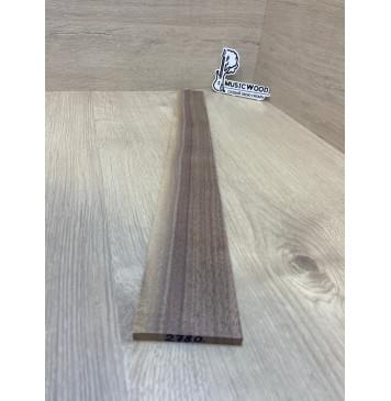 Орех Американский Заболонь заготовка накладки для электрогитары Радиал АА 8.3х78-58х580 мм-2